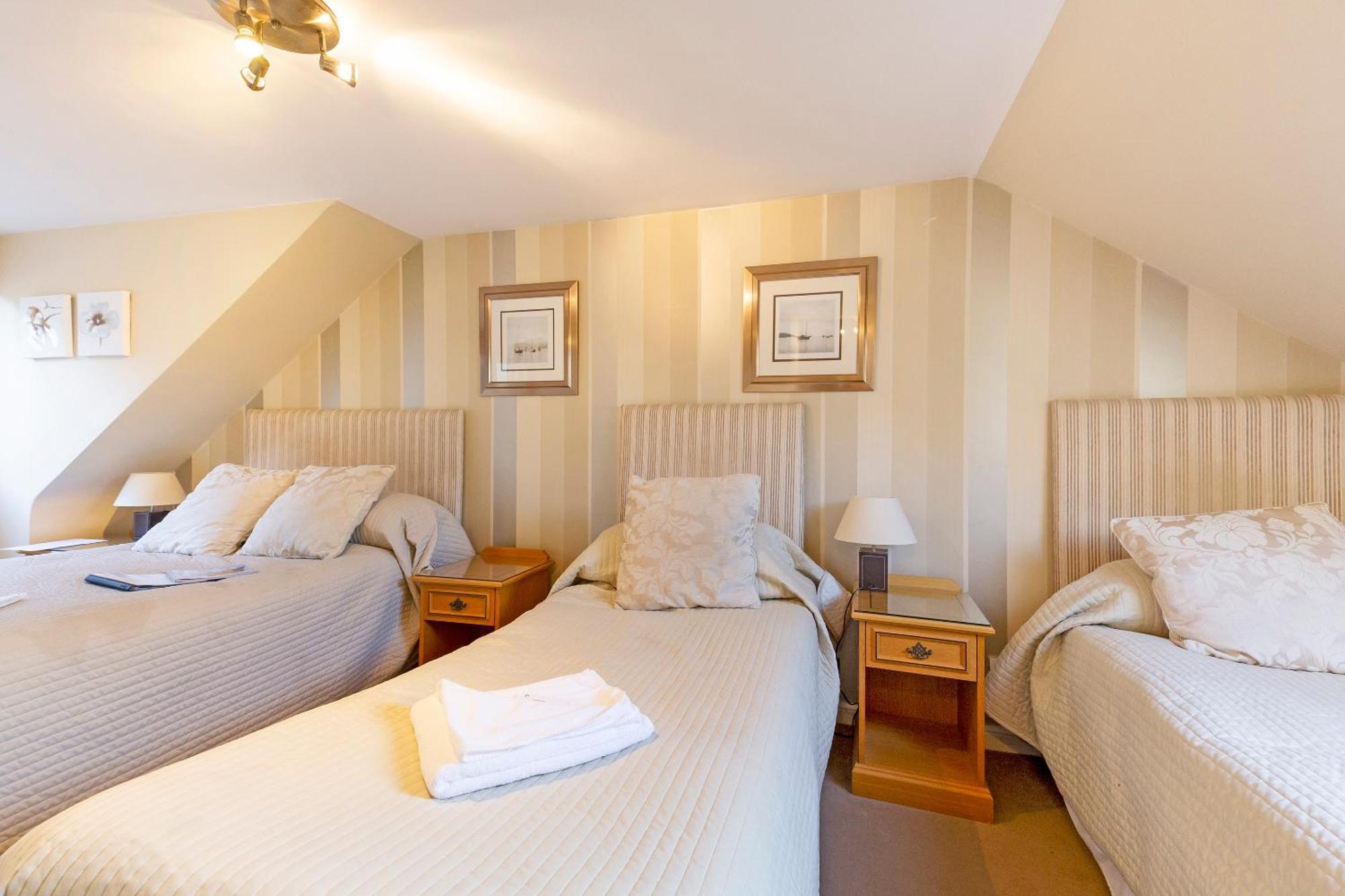 Arden Guest House, Craigmillar Castle אדינבורו מראה חיצוני תמונה